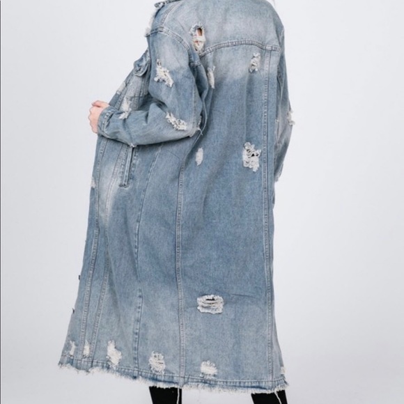 Women Plus Size Long Denim Distressed Jacket! - Picture 6 of 11